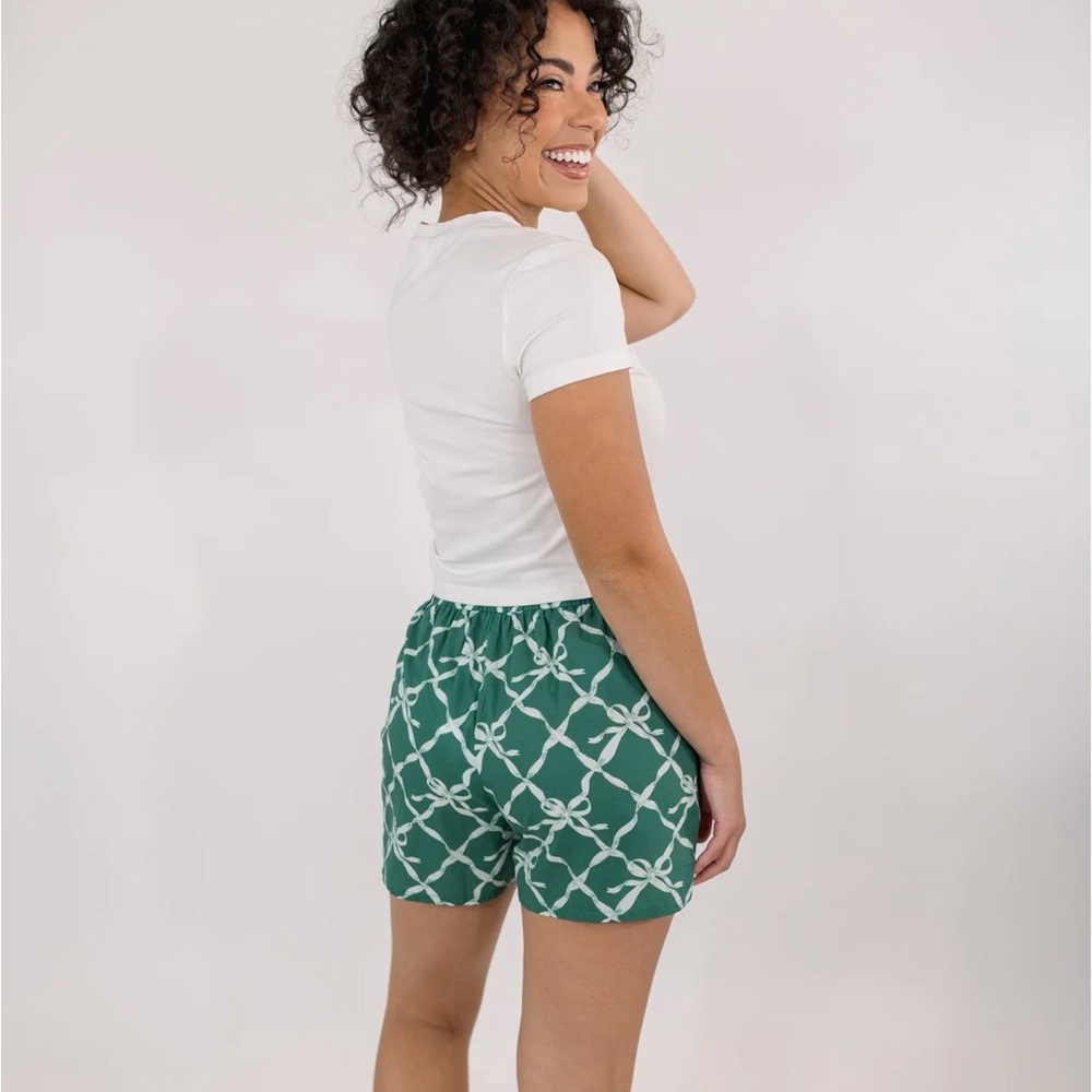 Elegant Green Women's Pajama Shorts